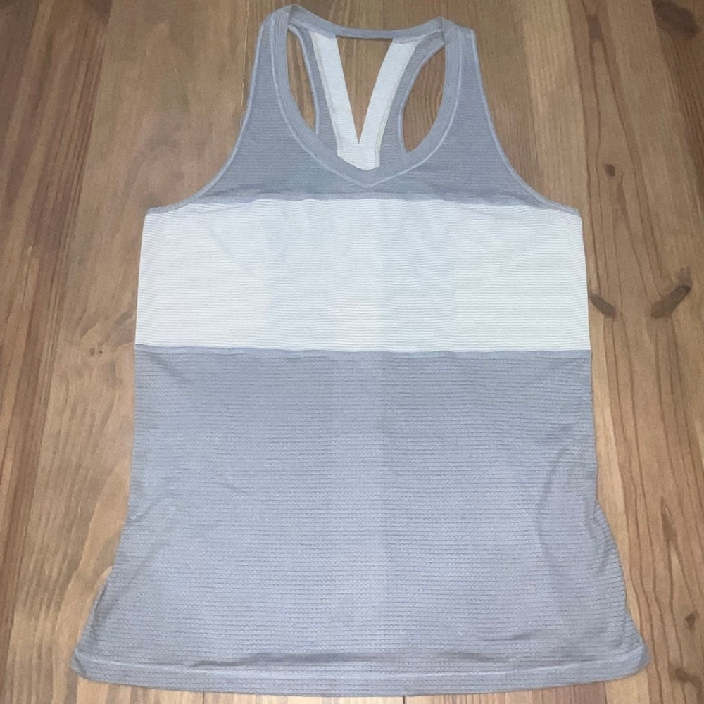 Lululemon Racerback Tank Pre-loved PTP 16.5+ medium, 0016 B1‎
